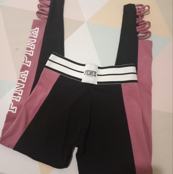 PINK VS YOGA LEGGING Size Small - Picture 5 of 9